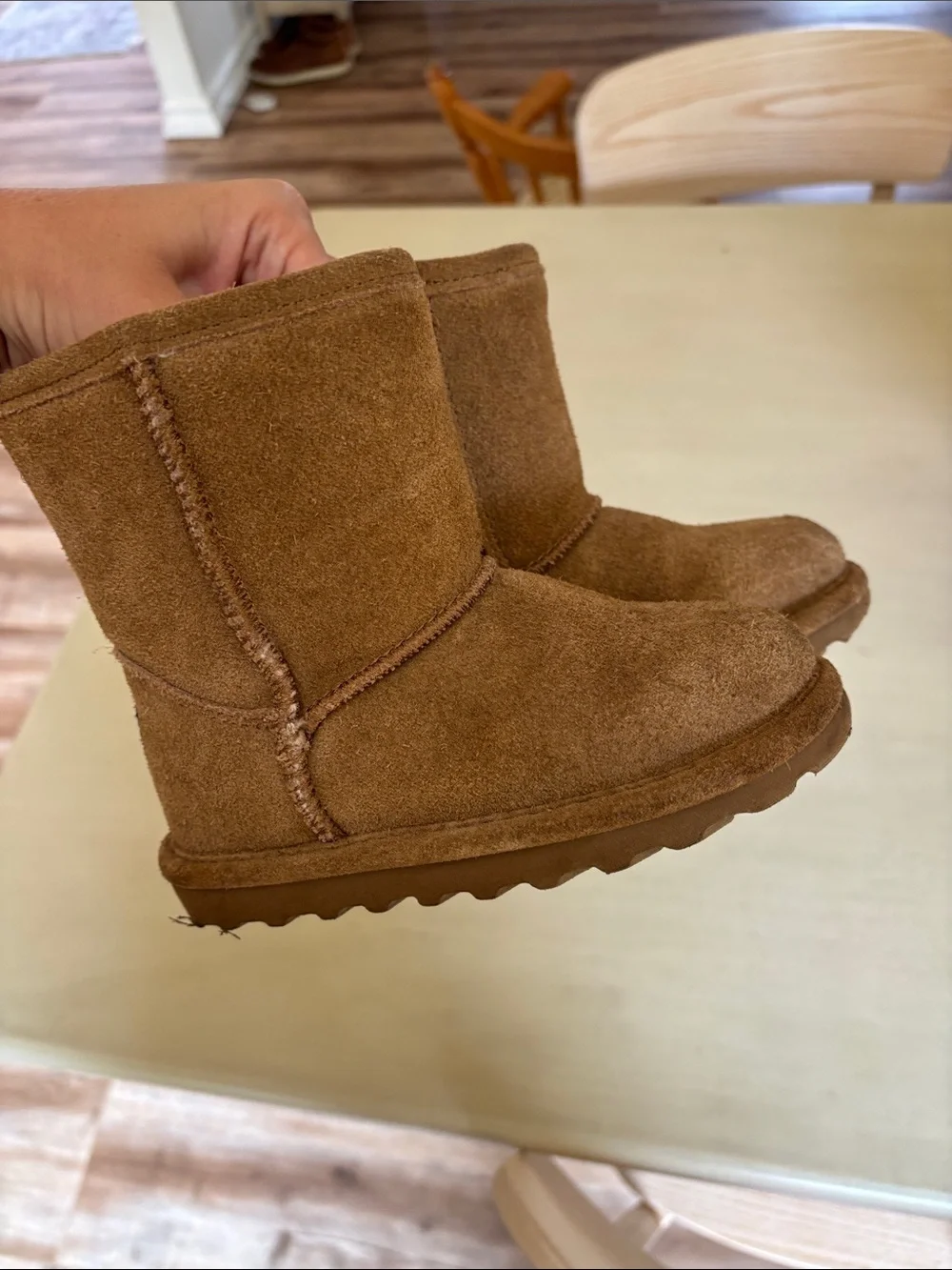 BEARPAW Toddler Size 9 Hickory Suede Side-Zip Boots